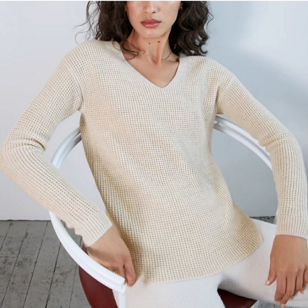 Aritzia women's Wolter heather birch 100% merino pullover sweater medium new - Picture 9 of 11